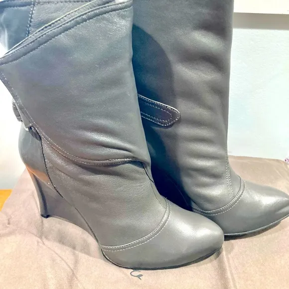 NWB Mea Shadow Women's Demetra Grey Leather Boots