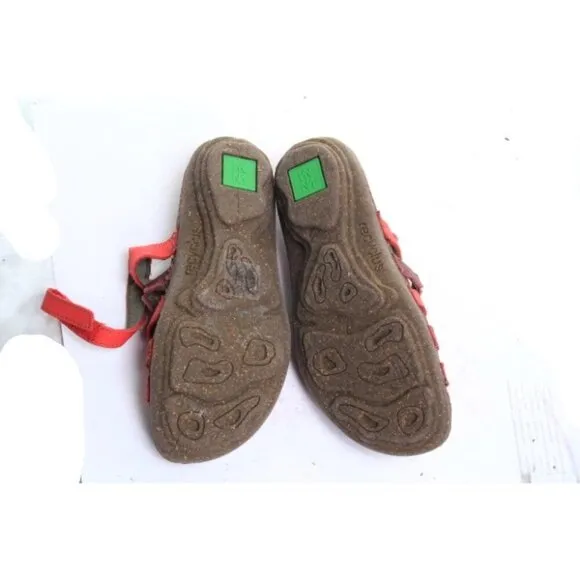 NWOB el naturalista elnaturalista sandals shoes  womens Slip On Red sz 36 us 6