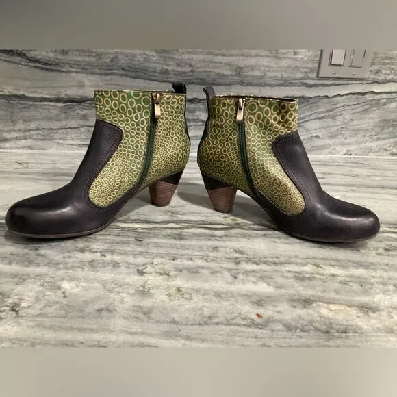 NWOB - L'Artiste by Spring Step Dramatic Bootie