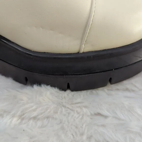 NWOB Stuart Weitzman Norah Chelsea Boots White‎ Leather Lug Sole Size 5.5C