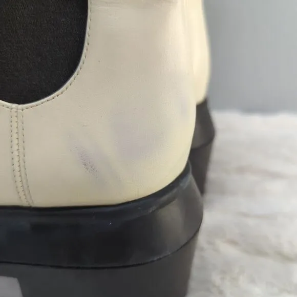 NWOB Stuart Weitzman Norah Chelsea Boots White‎ Leather Lug Sole Size 5.5C