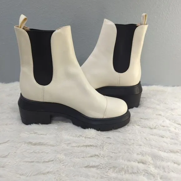 NWOB Stuart Weitzman Norah Chelsea Boots White‎ Leather Lug Sole Size 5.5C