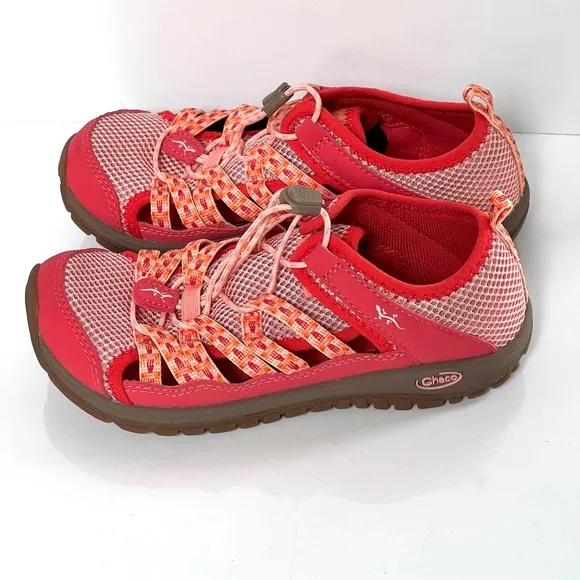 NWOT Chaco girls performance sneakers sandals