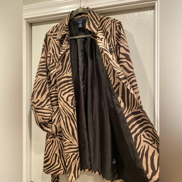 NWOT - CHAPS BY RALPH LAUREN ZEBRA PRINT BELTED TRENCHCOAT - BROWN &amp; TAN🤩🛍️🤩