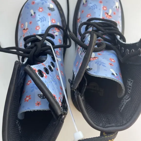 NWOT Dr. Martens Toddler 1460 Patent Woodland Lace Up Boots Size 13
