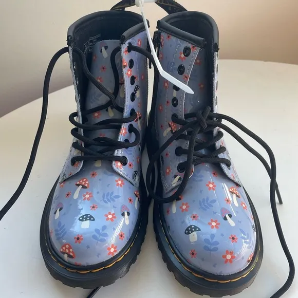 NWOT Dr. Martens Toddler 1460 Patent Woodland Lace Up Boots Size 13