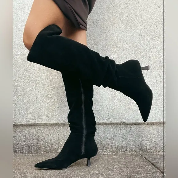 NWOT Gianni Bini Black Suede Tall Slouchy Kitten Heel Boots Size 7.5