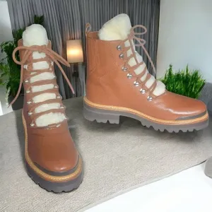 NWOT MARC FISCHER LTD ( 7 ) IZZIE Shearling Lined Leather Work Boots in Dark Tan
