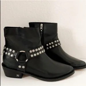 NWOT Sam Edelman Studded Biker Ankle Booties Boots