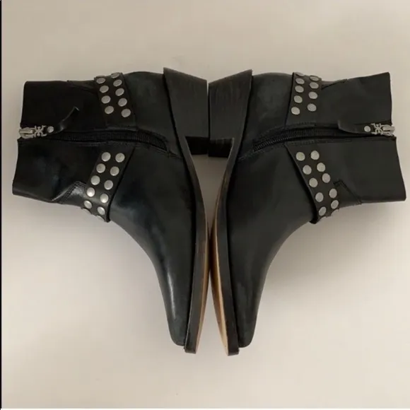 NWOT Sam Edelman Studded Biker Ankle Booties Boots