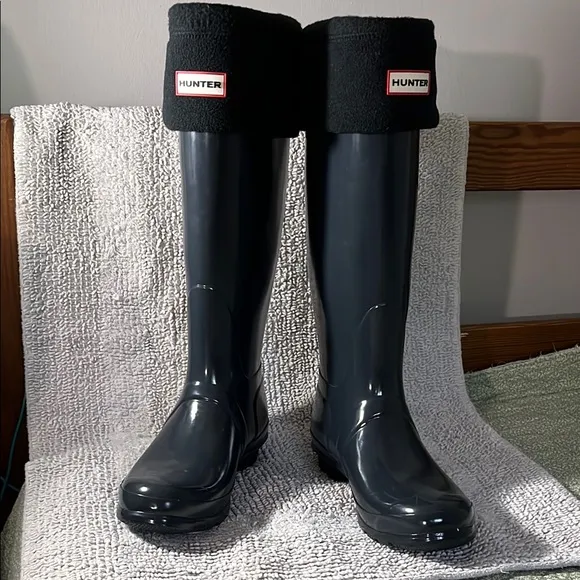 NWOT Women’s Hunter Tall Gloss Rain Boots 10 Wellies &amp; Tall Boot Socks Black