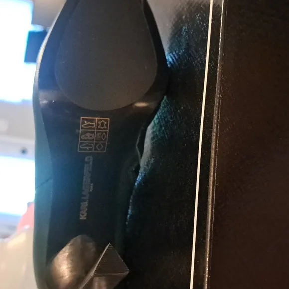 NWT ANKLE BOOTS/BOOTIES