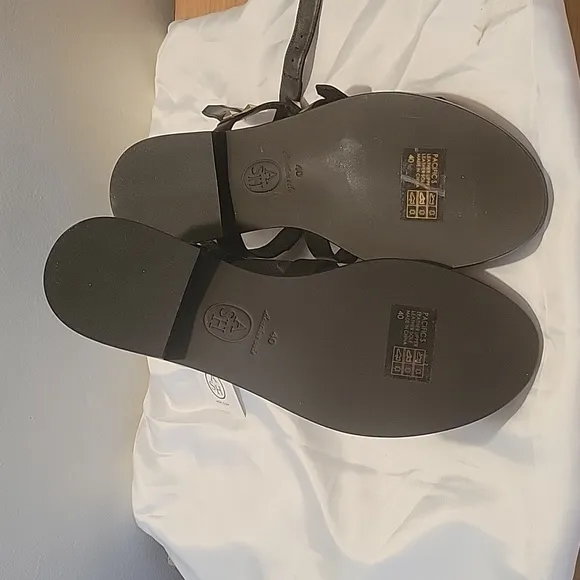 NWT Ash Black Leather Gladiator Sandals, 40 M