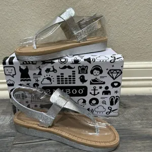 NWT Bamboo silver sandals. Size 7.5