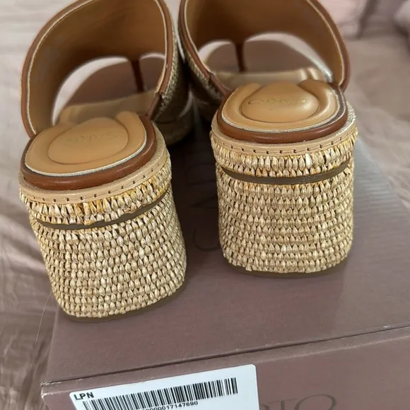 NWT FRANCO SARTO NATURAL FERRARA SANDALS