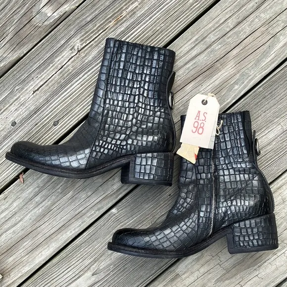 NWT Free People Dream State Ankle Boots Size 38
