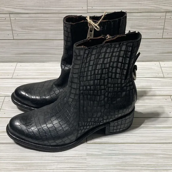 NWT Free People Dream State Ankle Boots Size 38