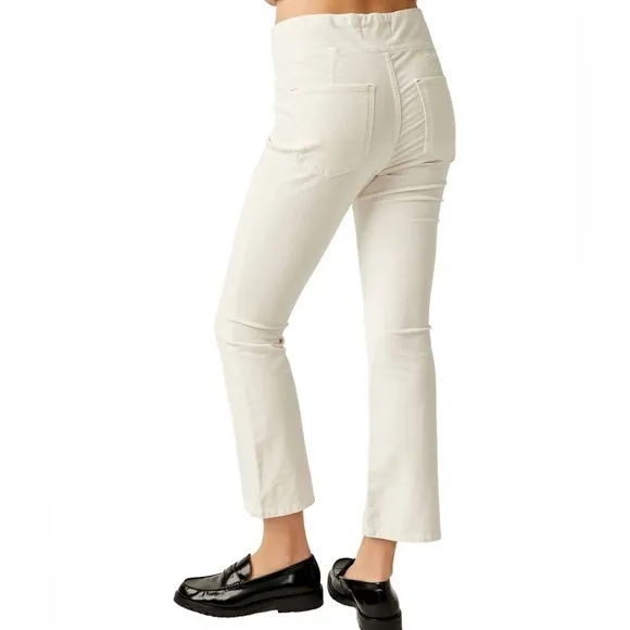 NWT Free People, In My Feelings Crop Jeans, Small in Seasalt