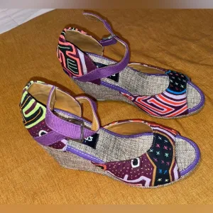 NWT HANDMADE COLOMBIAN SANDALS MULTICOLOR PRINT SIZE 8