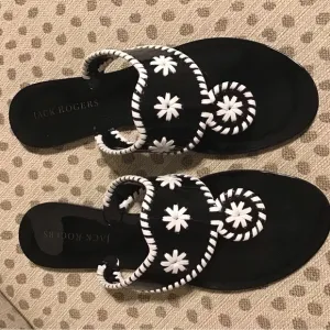 NWT Jack Rogers black jelly sandals size 11