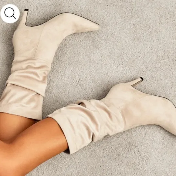 NWT Newbella‎ Slouchy Ivory Heeled Suede Boots