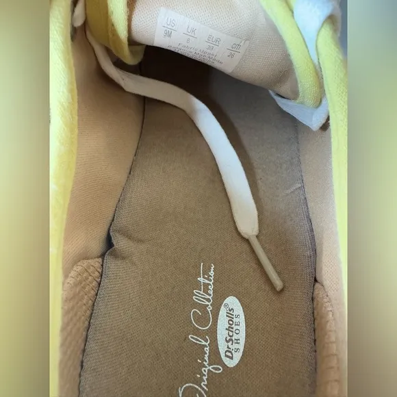 NWT NIB Dr. Scholl's Shoes Funday Comfort Insole Sneaker Yellow Size 9