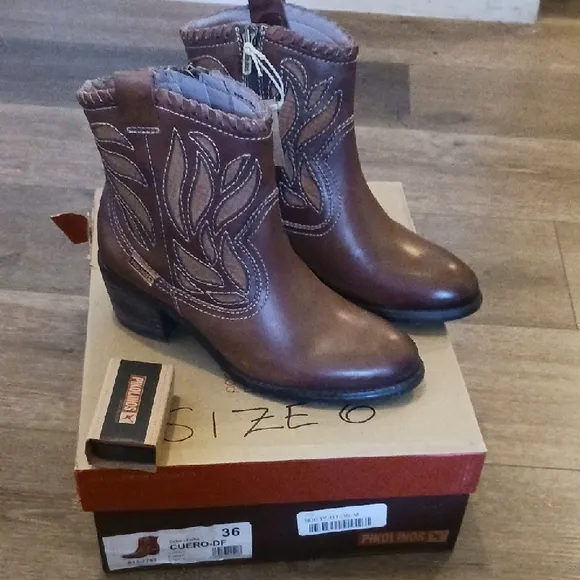 NWT Pikolinos Brown Leather Ankle Boots Size 6