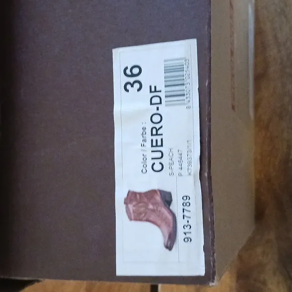 NWT Pikolinos Brown Leather Ankle Boots Size 6