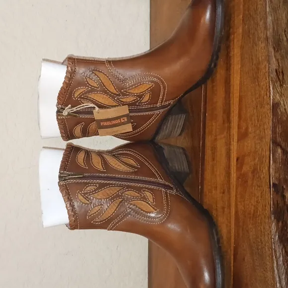 NWT Pikolinos Brown Leather Ankle Boots Size 6