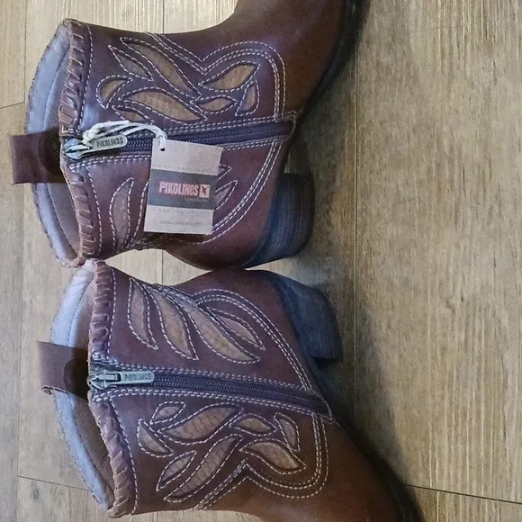 NWT Pikolinos Brown Leather Ankle Boots Size 6
