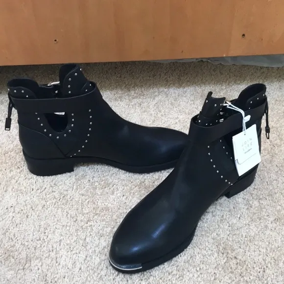 NWT! PULL &amp; BEAR Eur Size 40 black ankle boots