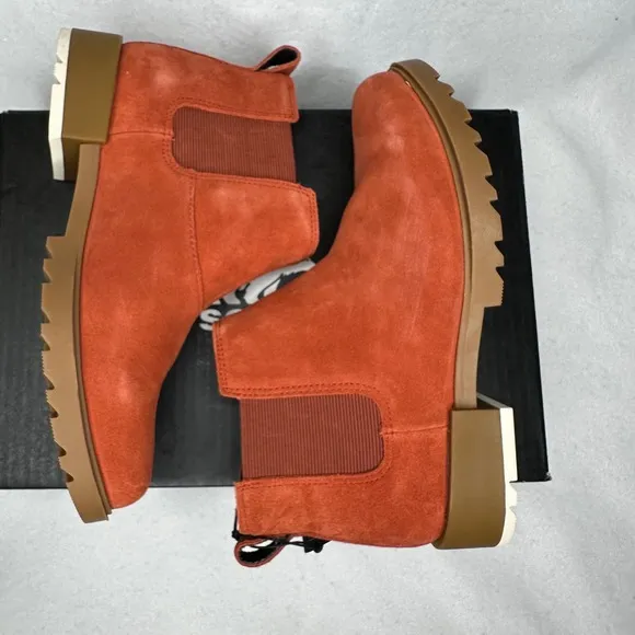 NWT Sorel Emelie II Chelsea Boots Warp Red Suede Leather Ankle Bootie Size 7.5