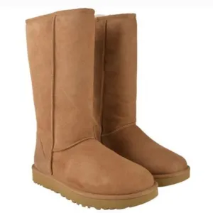 NWT UGG Kids' Classic Tall II Water Resistant Boots Size 13 little girl Chestnut