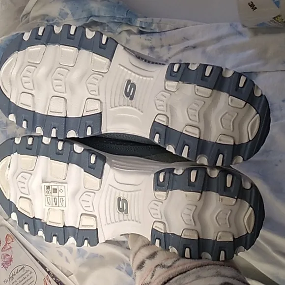 NWT Women's Skechers D'Lites blue shoes size 6.5 💙