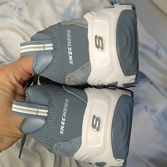 NWT Women's Skechers D'Lites blue shoes size 6.5 💙