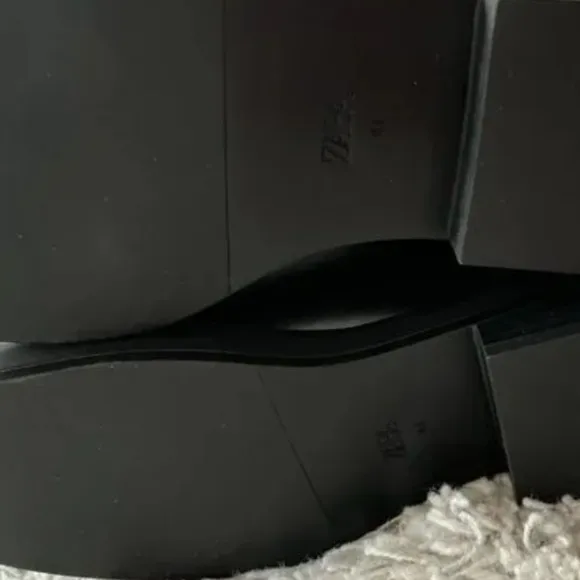 NWT Zara Low Heel Tall Boots With Buckles Black Bloggers Style Size 9 or EU 40