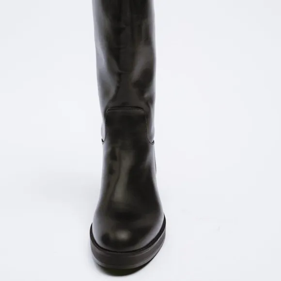 NWT Zara Low Heel Tall Boots With Buckles Black Bloggers Style Size 9 or EU 40