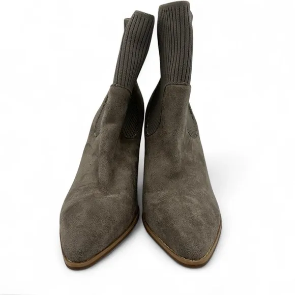 Oasis Society Grey Beige Sock Ankle Booties Boots Size 9