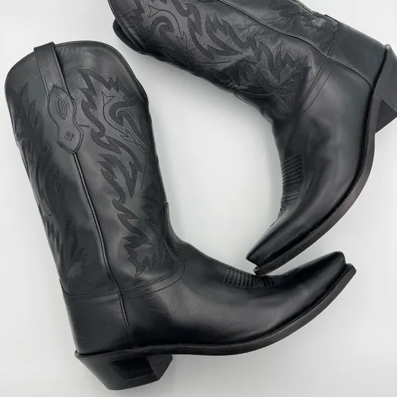 Old West tall black snip toe cowboy boots 10 EE