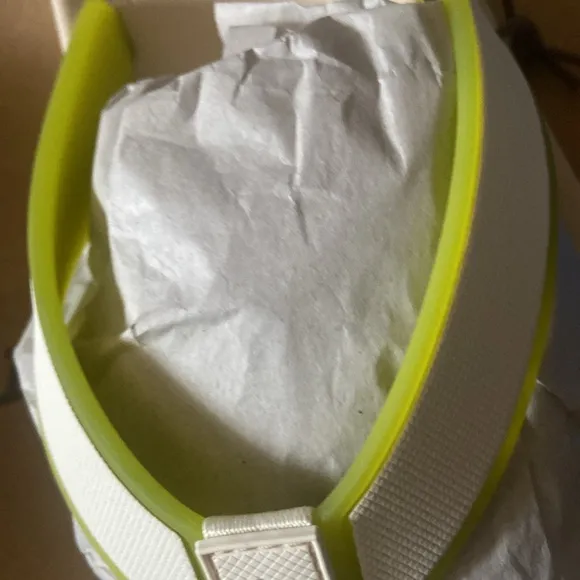 Olukai men’s off white koko’o sandals
