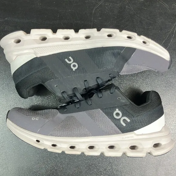 On Cloud Cloudrunner Athletic Running Sneaker Shoes Men’s size 10