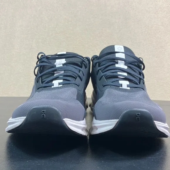 On Cloud Cloudrunner Athletic Running Sneaker Shoes Men’s size 10