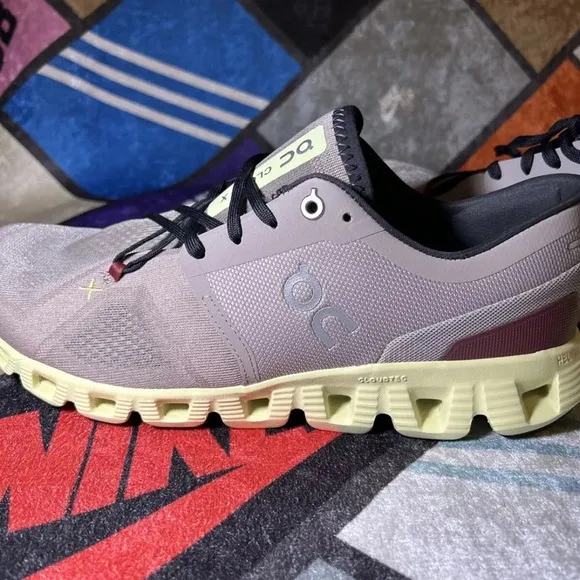 On Cloud X3 Running Shoes Size11.5 for Men’s in Fog and Hay