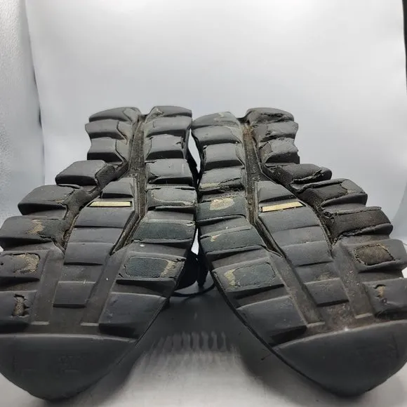 On Cloudrock Mens 11.5 Black Waterproof Hiking Boots Casual Athletic Outdoors