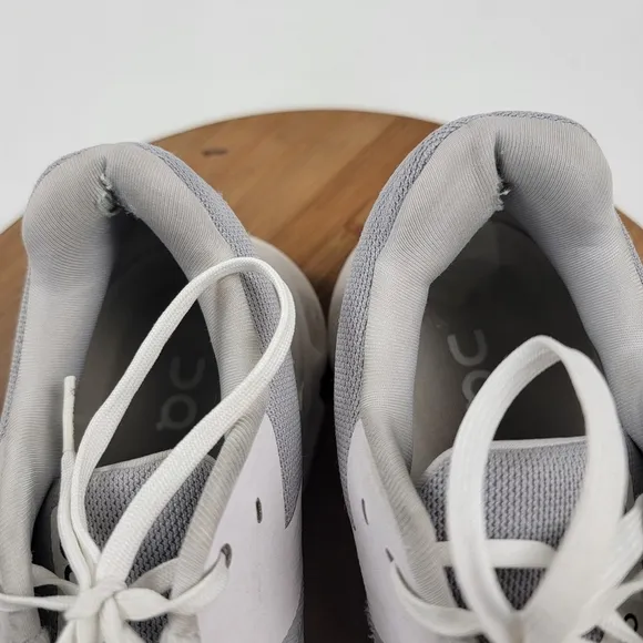 On Cloudrunner White Grey Athletic Running Athletic Shoes Womens Sneakers Size 9
