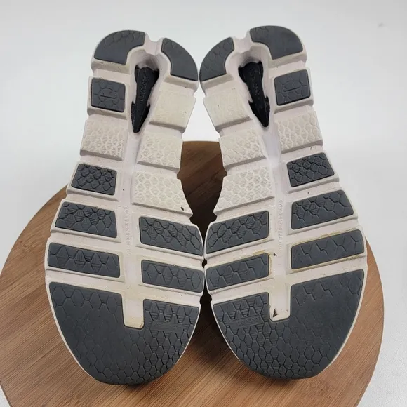 On Cloudrunner White Grey Athletic Running Athletic Shoes Womens Sneakers Size 9