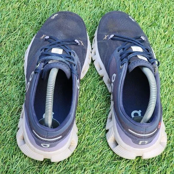 ON CLOUD X - Womens Athletic Shoes - SIZE 8 ** Read Description **