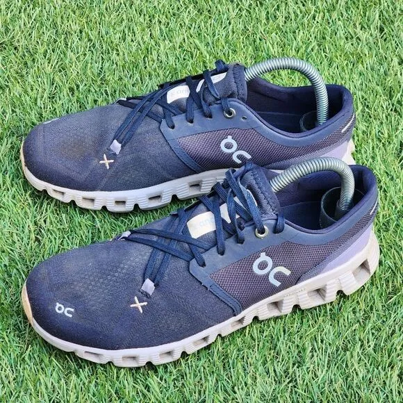 ON CLOUD X - Womens Athletic Shoes - SIZE 8 ** Read Description **