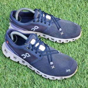 ON CLOUD X - Womens Athletic Shoes - SIZE 8 ** Read Description **
