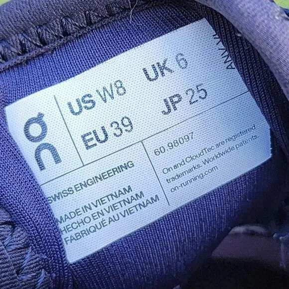 ON CLOUD X - Womens Athletic Shoes - SIZE 8 ** Read Description **